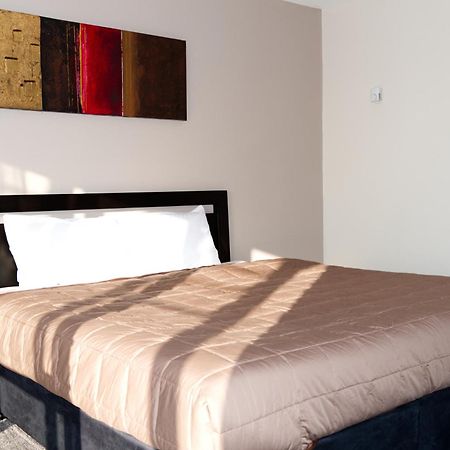 Aotea Lodge Porirua Luaran gambar