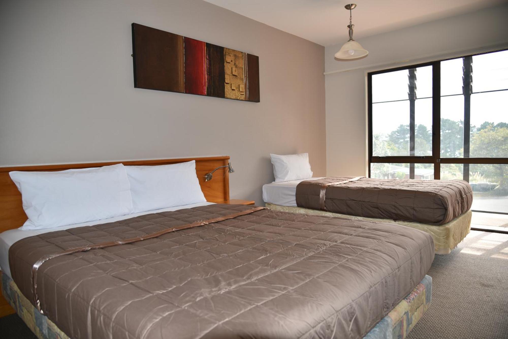 Aotea Lodge Porirua Luaran gambar
