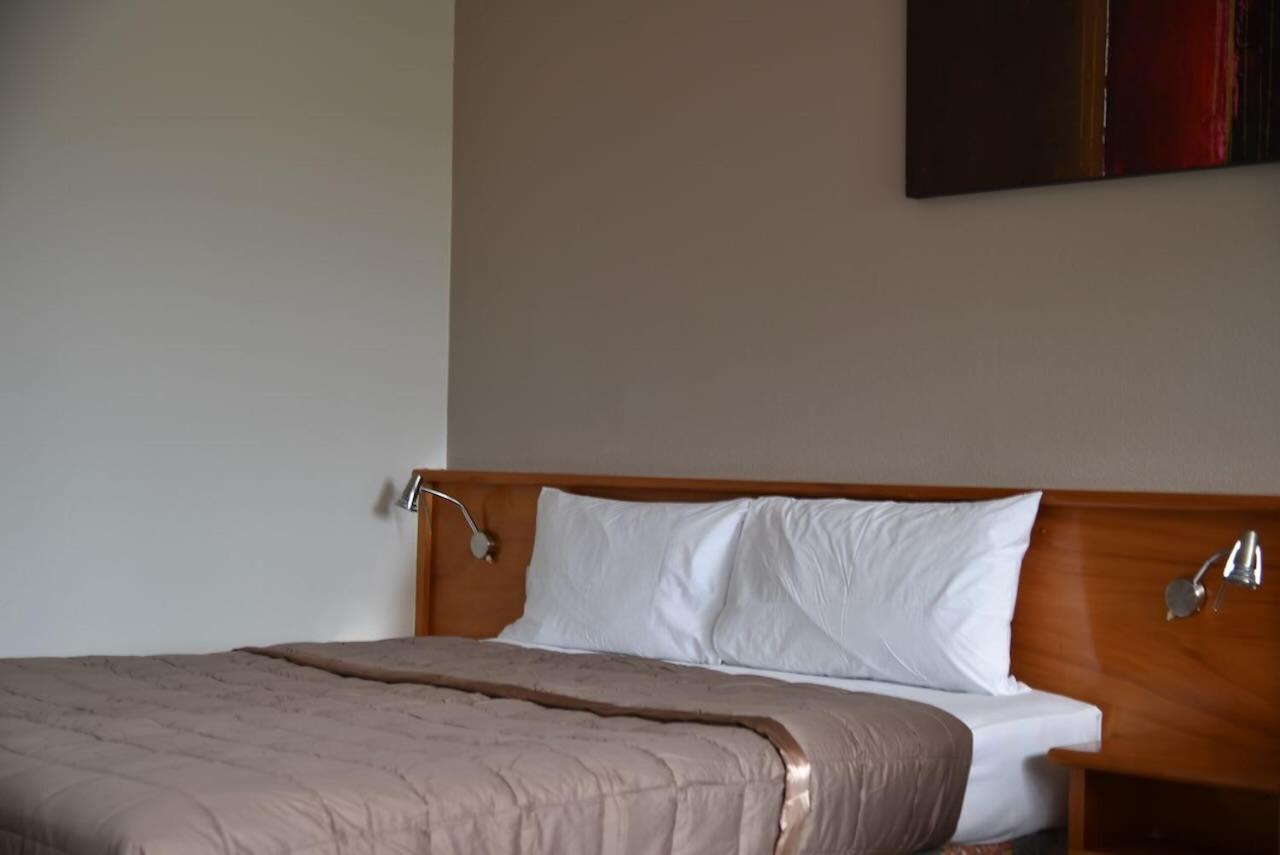 Aotea Lodge Porirua Luaran gambar