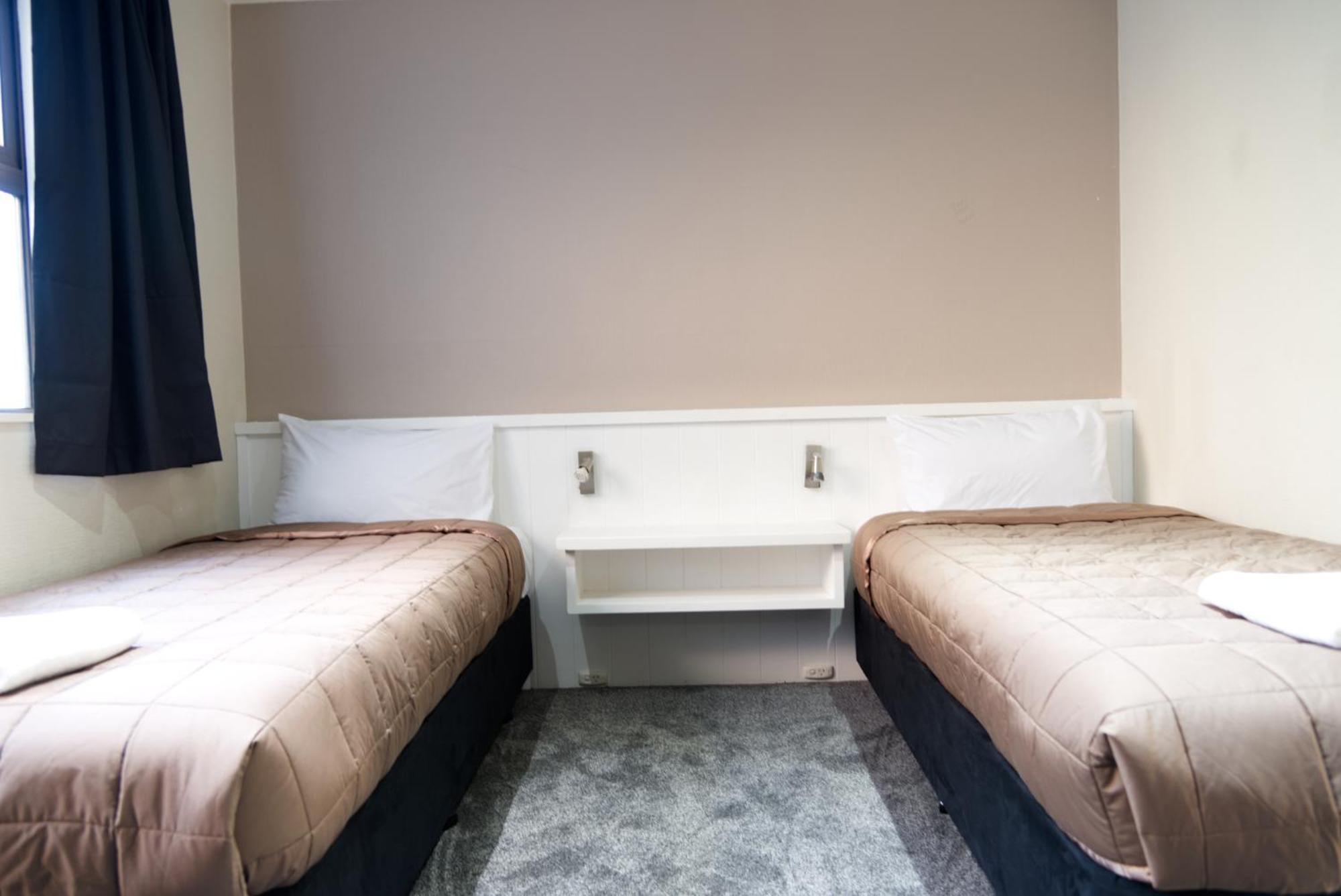 Aotea Lodge Porirua Luaran gambar