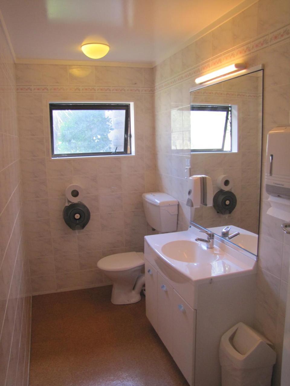 Aotea Lodge Porirua Luaran gambar